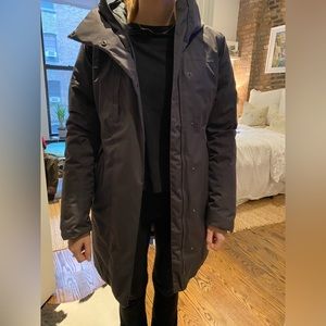 Women’s size small mid thigh parka